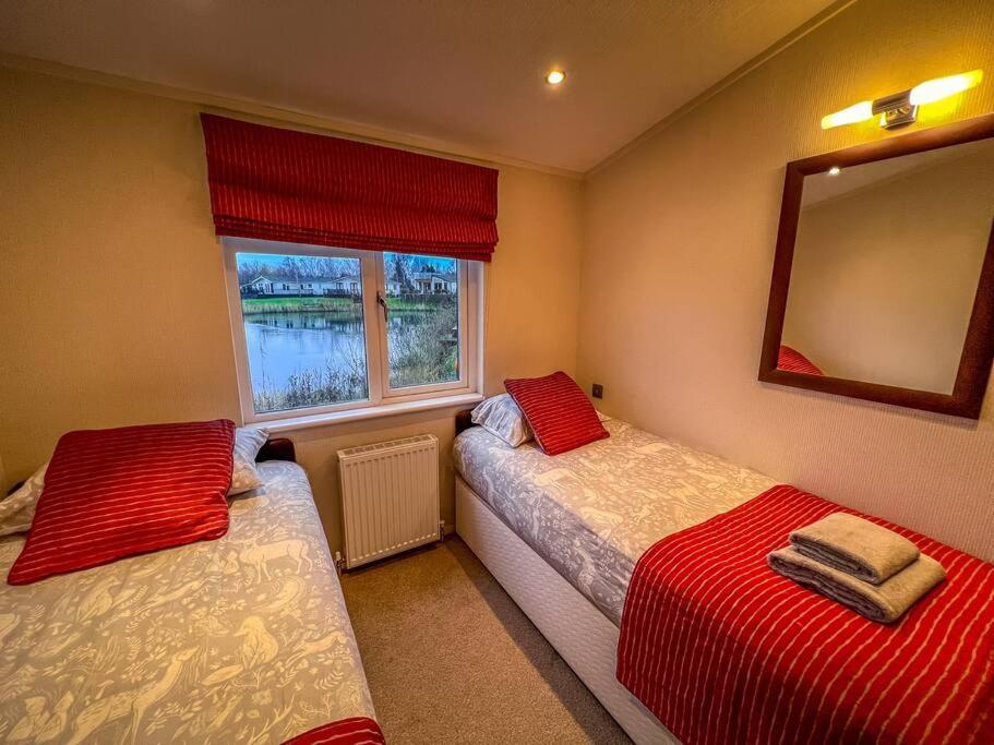 Lakeside View Wisbech Exterior foto
